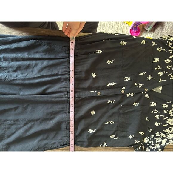 Anthropologie Lilka Floral V-Neck Lakeshore Jumpsuit Navy Blue White Size Medium - Picture 13 of 15